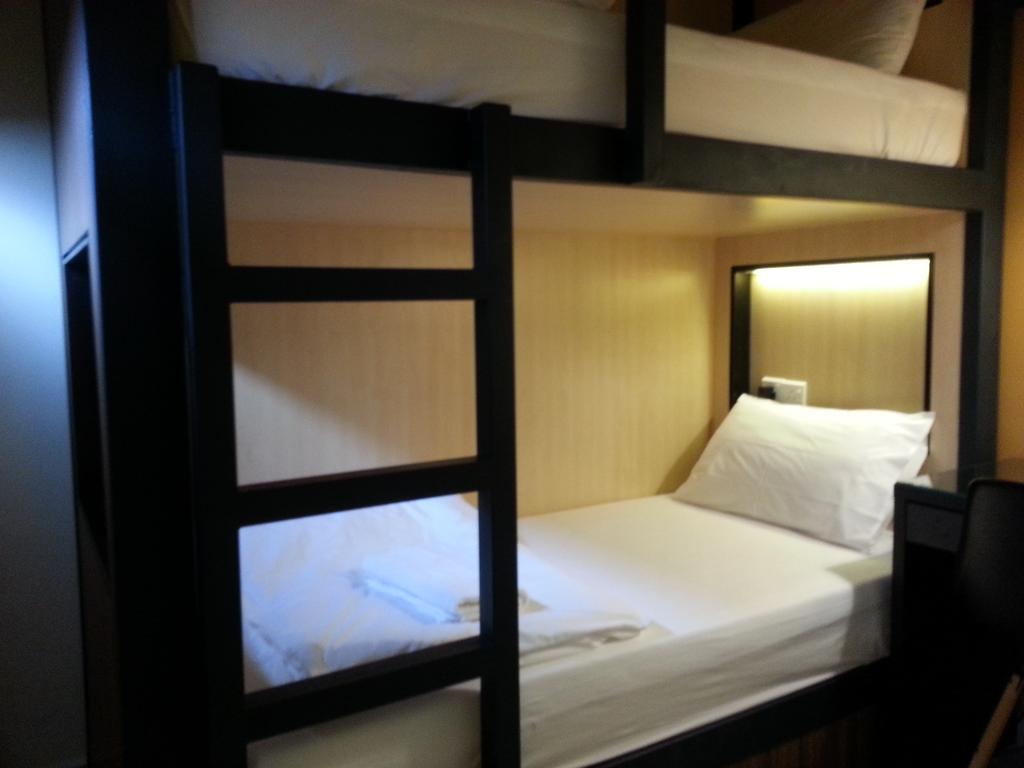 Hotel 1000 Miles 2*