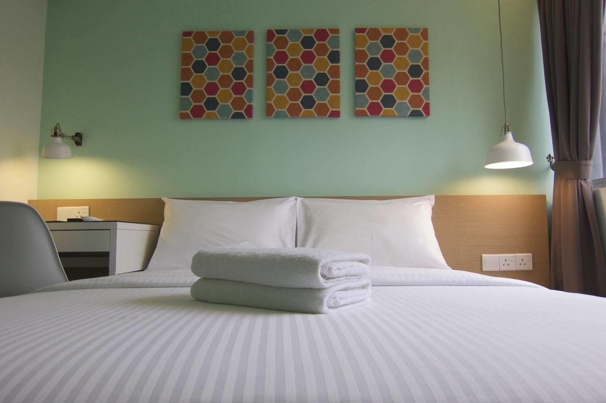 Hotel 1000 Miles 2*